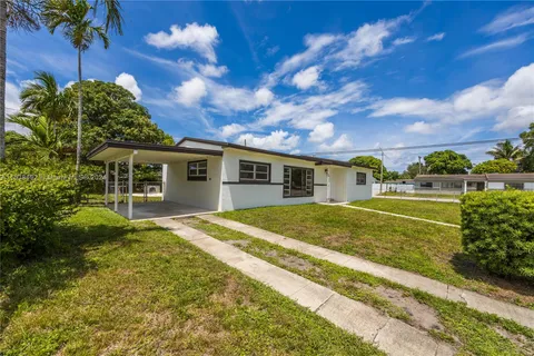 2741 NW 172nd Ter, Miami Gardens FL 33056