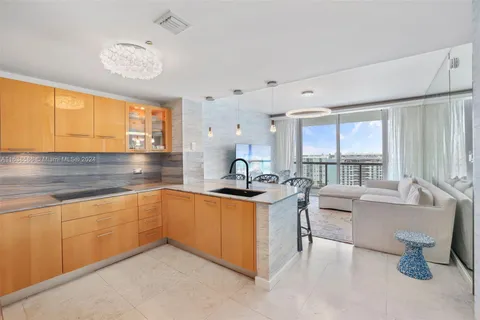 6799 Collins Ave # 1601, Miami Beach FL 33141