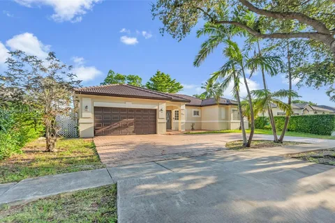 8930 NW 162nd Ter, Miami Lakes FL 33018