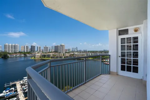 18041 Biscayne Blvd # 1404, Aventura FL 33160