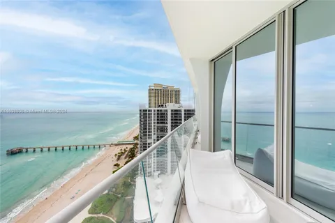 16901 Collins Ave # 2404, Sunny Isles Beach FL 33160