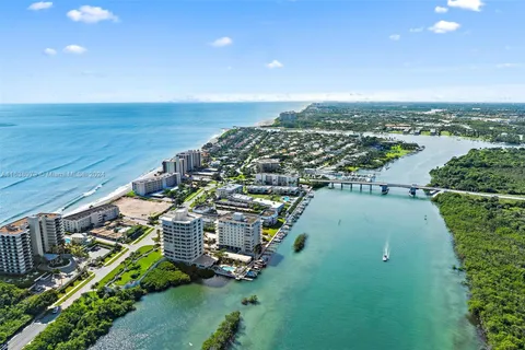 325 Beach Rd # 301, Tequesta FL 33469