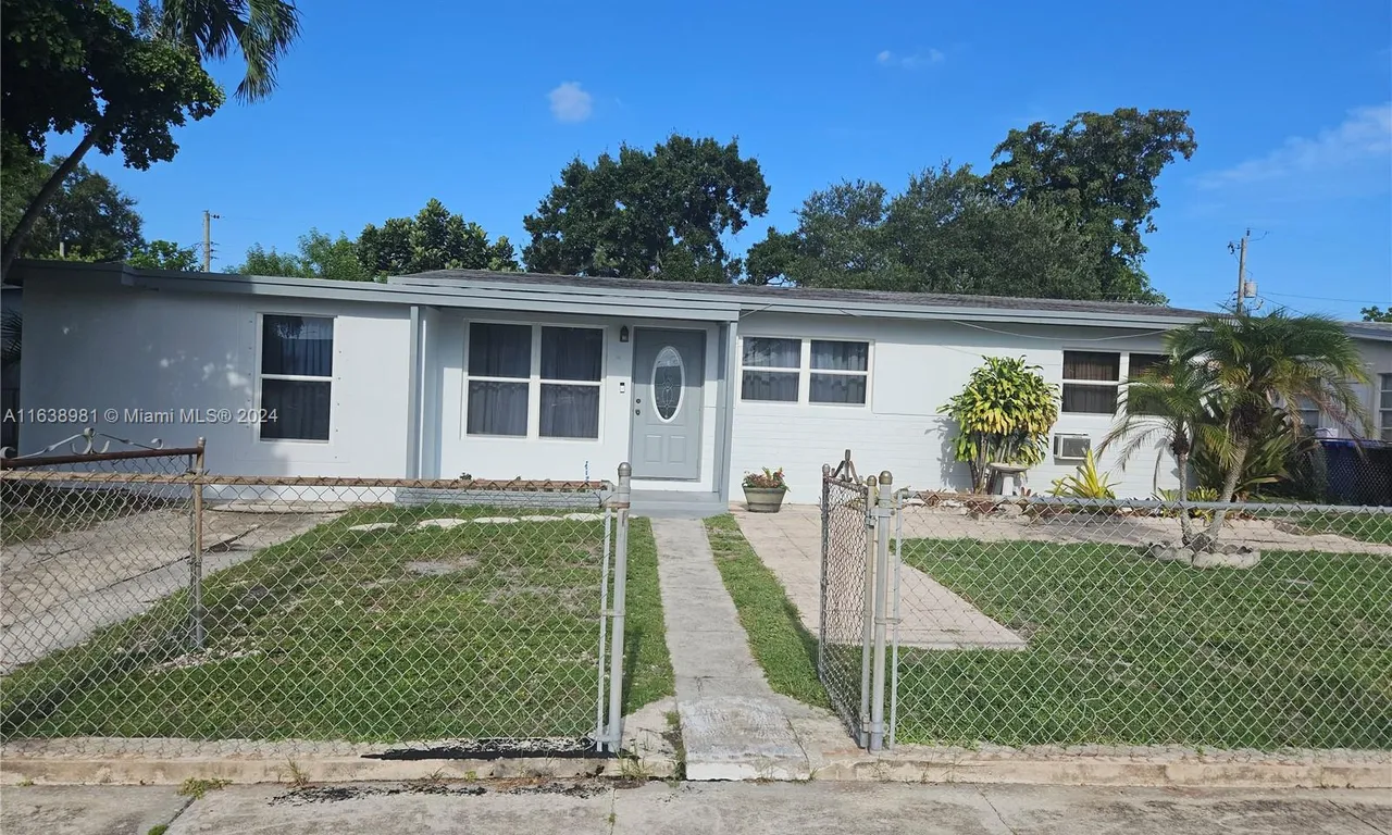 1012 SW 22nd Ter, Fort Lauderdale FL 33312