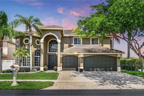 2561 NW 123rd Ter, Coral Springs FL 33065