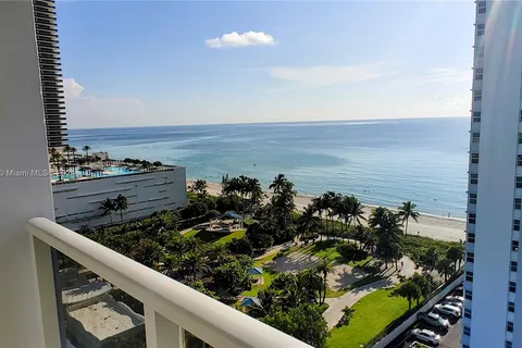 1880 S Ocean Dr, Hallandale Beach FL 33009