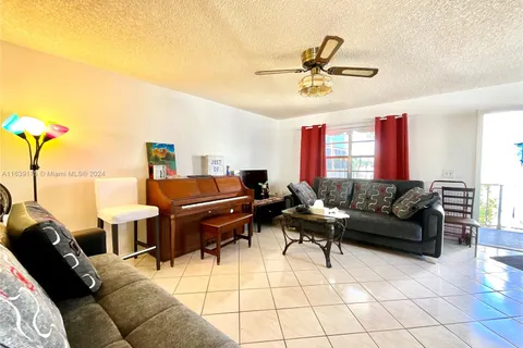 371 Burgundy H # H, Delray Beach FL 33484