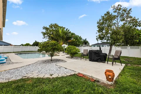 365 SW Log Dr, Port St. Lucie FL 34953