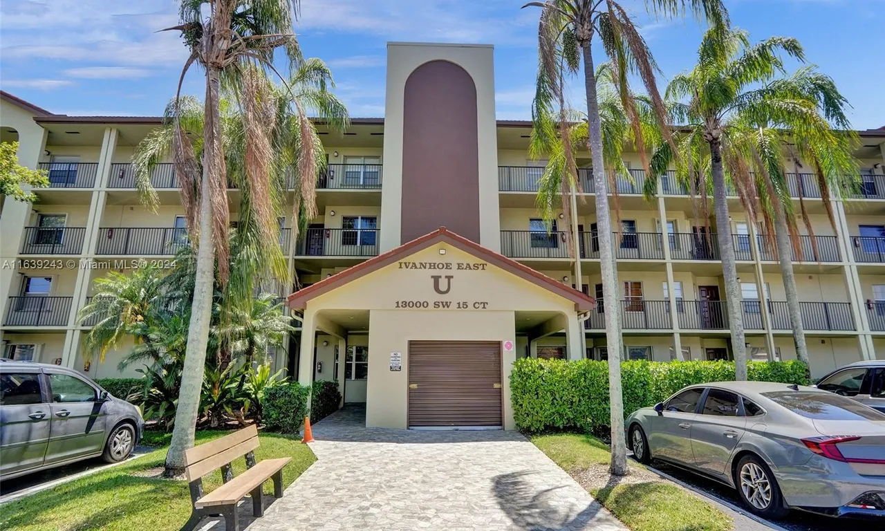 13000 SW 15th Court # 310U, Pembroke Pines FL 33027