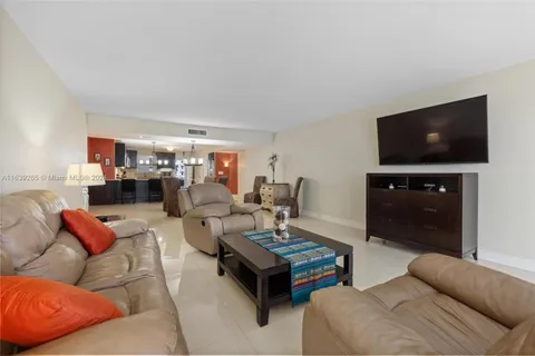 4100 Galt Ocean Dr # 307, Fort Lauderdale FL 33308