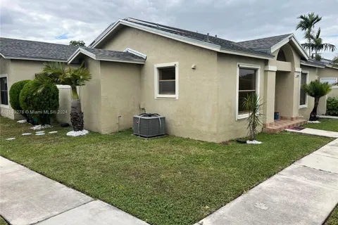 6605 SW 152nd Ct # 40, Miami FL 33193