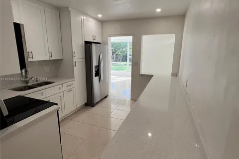 822 Avenida Hermosa # 0, West Palm Beach FL 33405