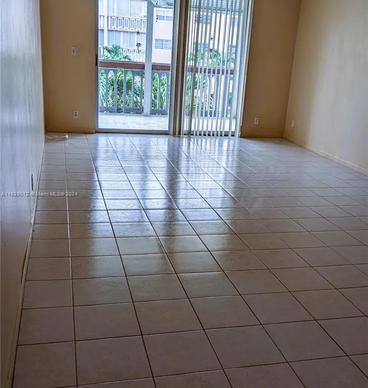 420 NE 12th Ave # 303, Hallandale Beach FL 33009