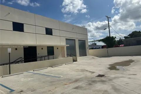 4733 E 10th Ln, Hialeah FL 33013