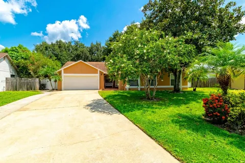 4855 Red Bay Drive, Orlando FL 32829