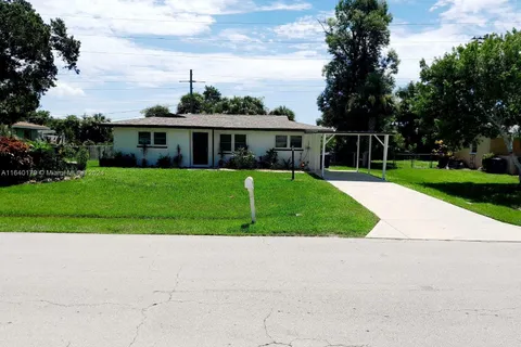 6665 E TROPICANA DR, Fort Myers FL 33919