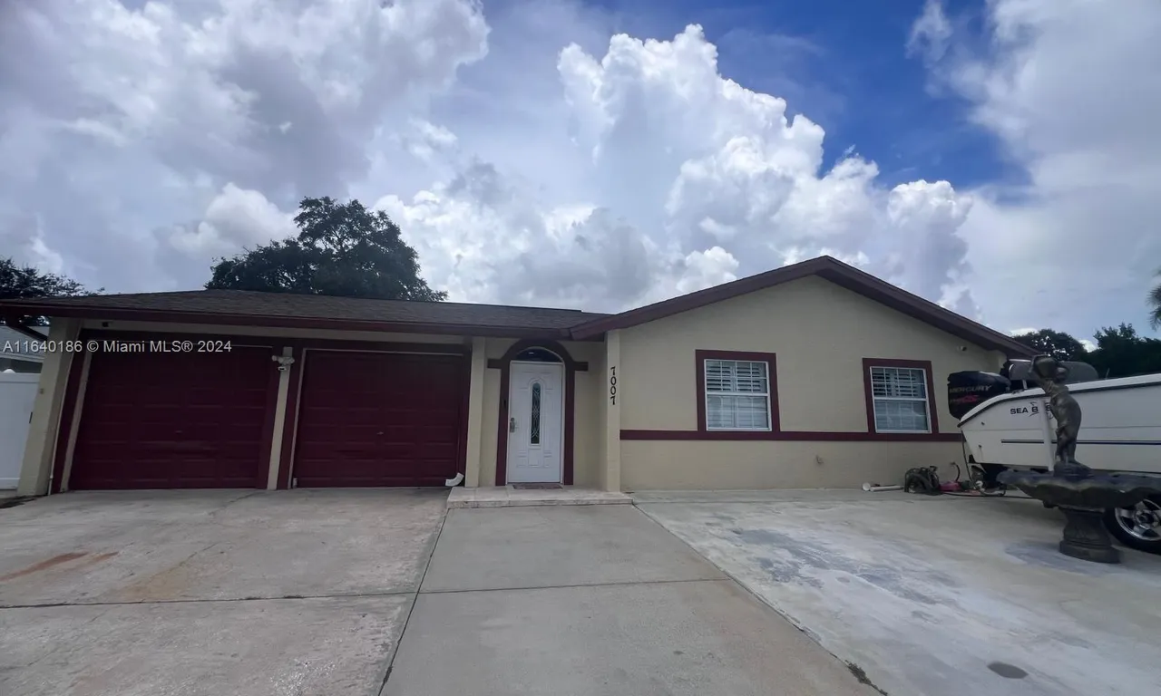 7007 Lambright, Tampa FL 33634