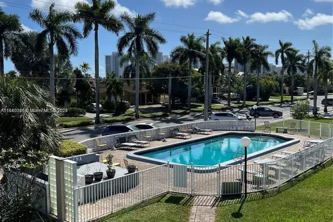 600 Layne Blvd # 216, Hallandale Beach FL 33009