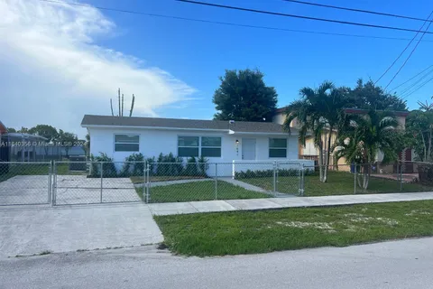 1641 NW 155th St, Miami Gardens FL 33054