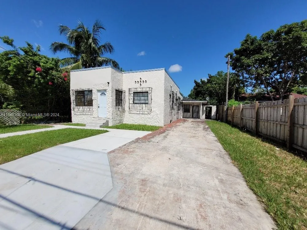 1321 NW 29th Ter, Miami FL 33142