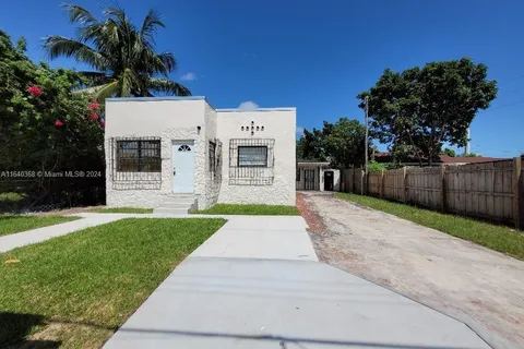 1321 NW 29th Ter, Miami FL 33142