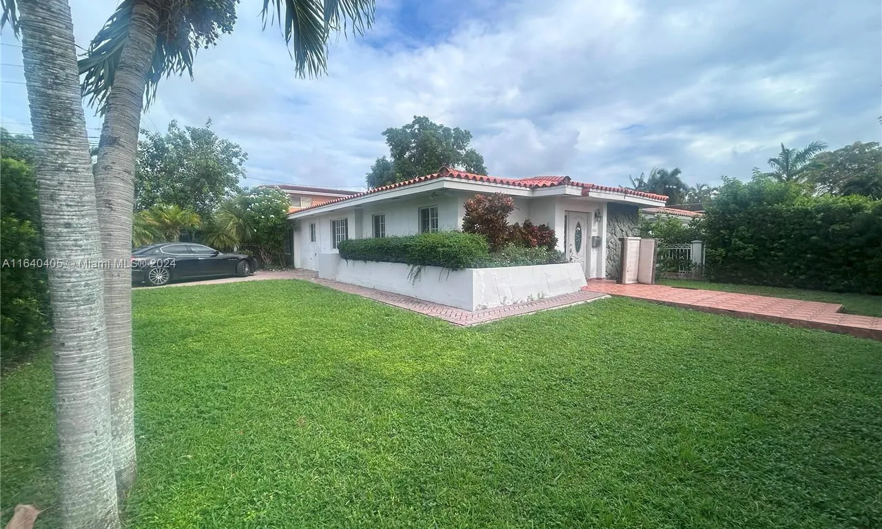 4001 Red Rd # 0, Coral Gables FL 33155