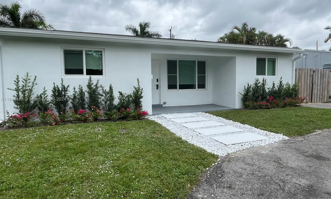 1116 N 31st Ave, Hollywood FL 33021