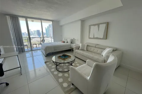 1750 N Bayshore Dr # 2708, Miami FL 33132