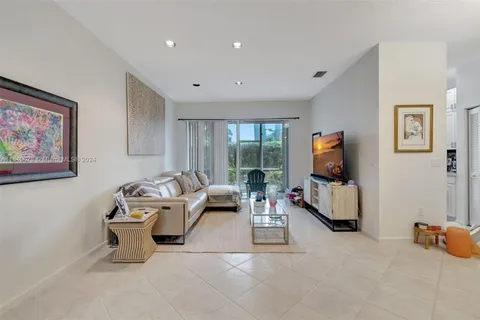 6560 Villa Sonrisa Dr # 1311, Boca Raton FL 33433