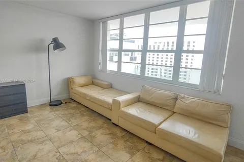 100 Lincoln Rd # 1607, Miami Beach FL 33139