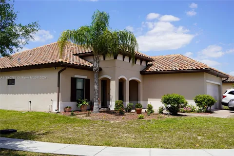 310 VILLA SORRENTO CIR Haines City, FL 33844, Other City - In The State Of Florida FL 33844