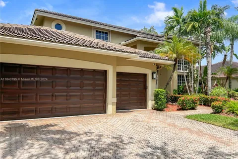 340 Mallard Rd, Weston FL 33327