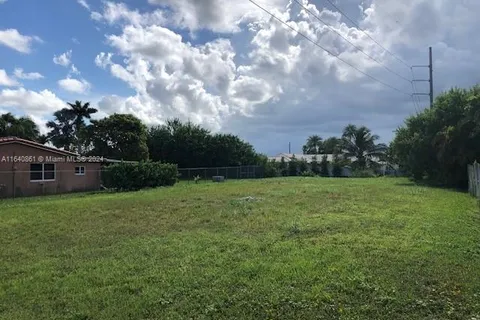 1200 SW 84 Ave, Miami FL 33144