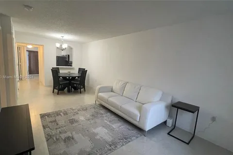 7775 NW 22nd St # 105, Pembroke Pines FL 33024