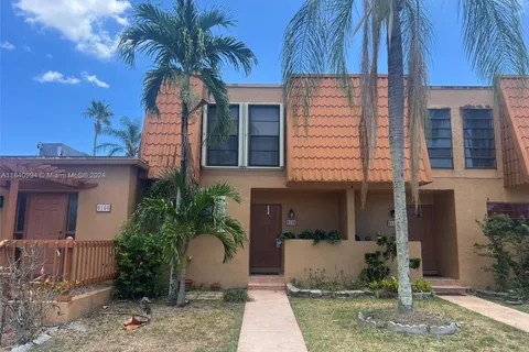 9106 Limetree Ln # 174, Pembroke Pines FL 33024