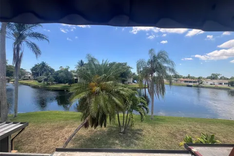 9106 Limetree Ln # 174, Pembroke Pines FL 33024