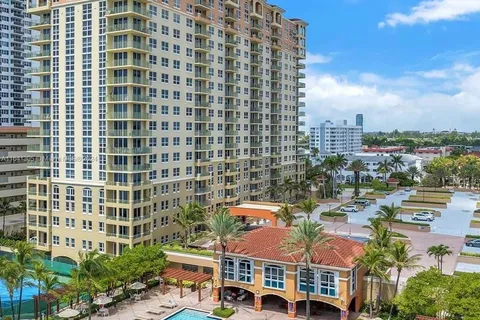 2080 S Ocean Dr # 1607, Hallandale Beach FL 33009