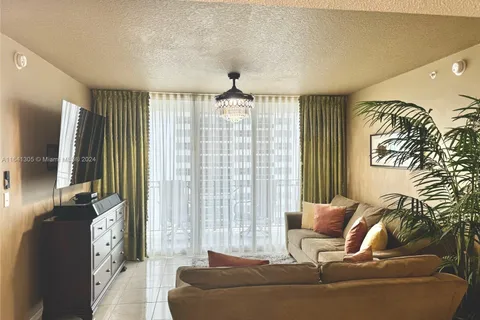 2080 S Ocean Dr # 1607, Hallandale Beach FL 33009