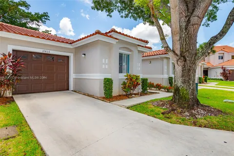 10436 Lake Vista Cir, Boca Raton FL 33498