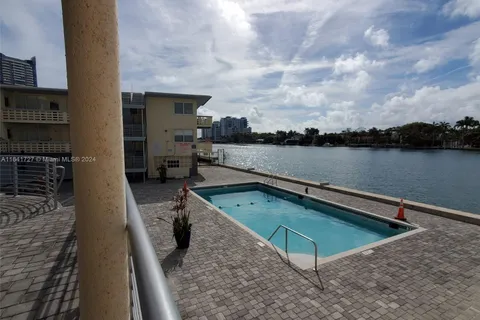 6484 Indian Creek Dr # 127, Miami Beach FL 33141