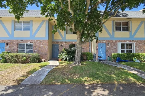 7501 Kimberly Blvd # 104, North Lauderdale FL 33068