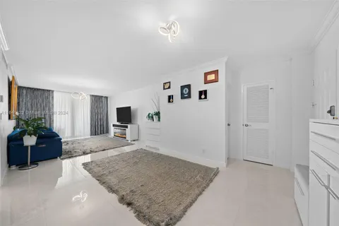 2501 S Ocean Dr # 907, Hollywood FL 33019