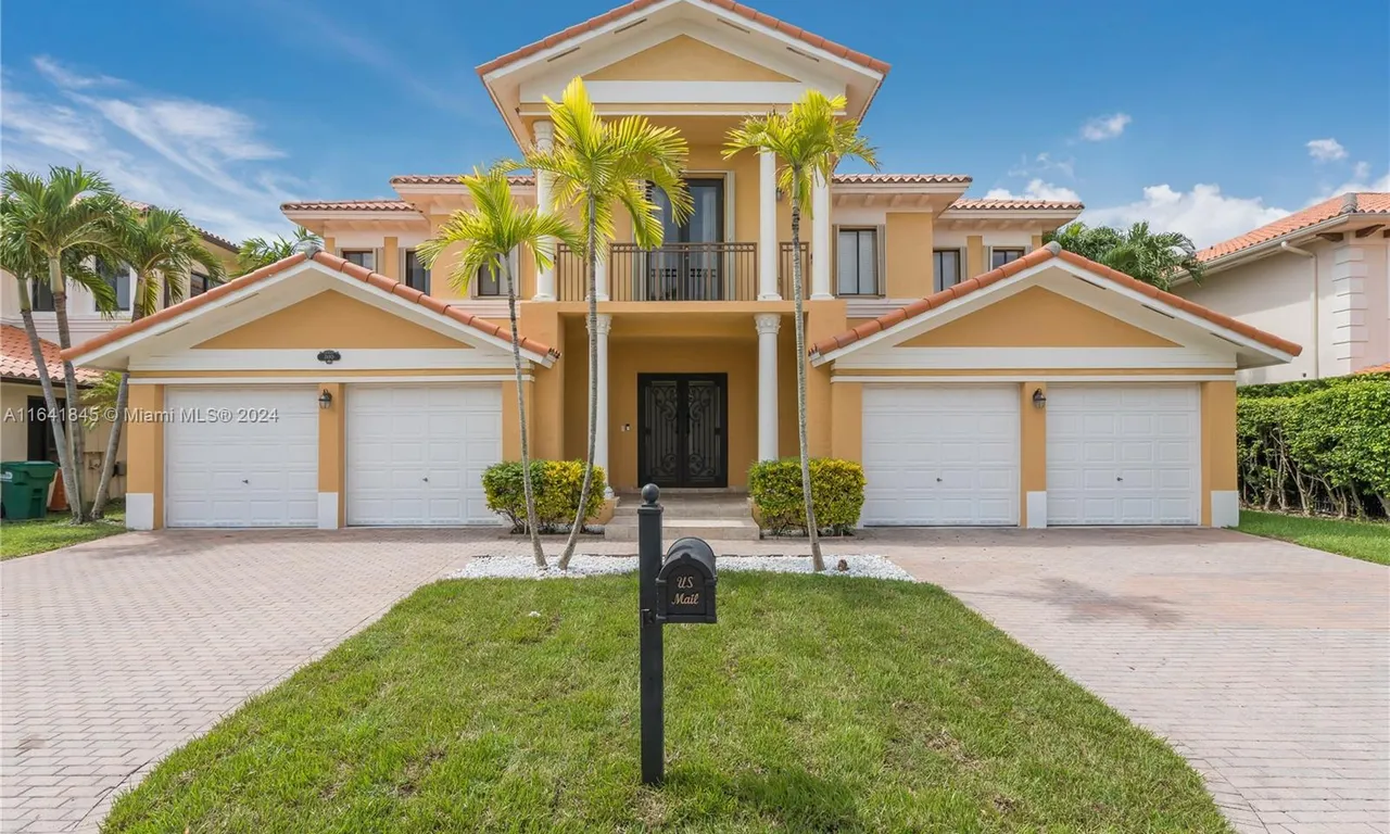 7880 SW 195th Terrace, Cutler Bay FL 33157