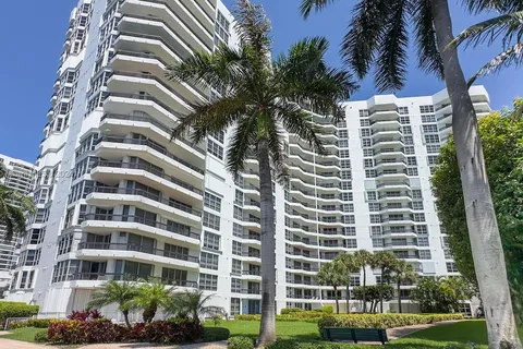 3600 MYSTIC POINTE DR # 507, Aventura FL 33180