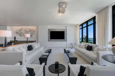 7034 Fisher Island Dr # 7034, Miami Beach FL 33109