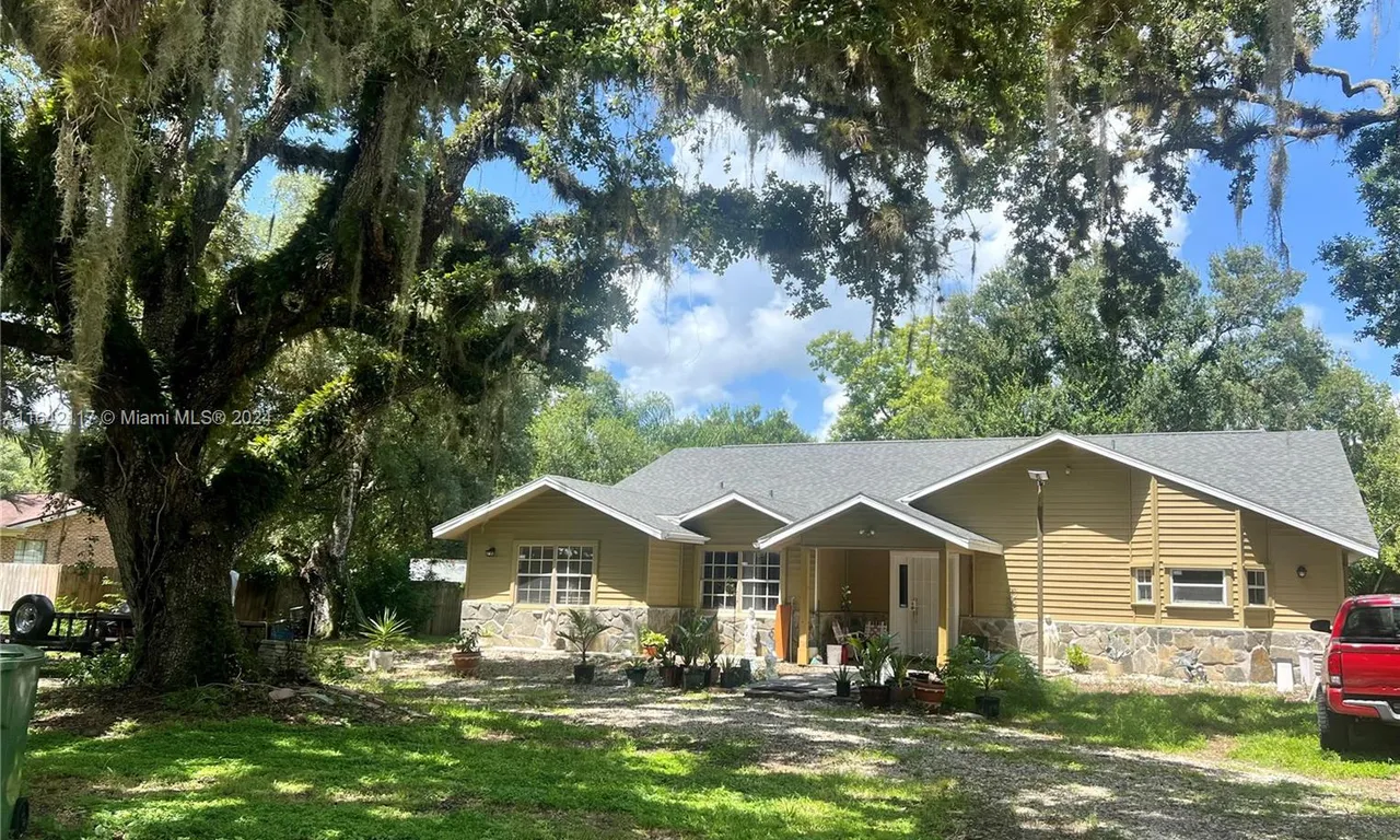 140 DAVIS, La Belle FL 33935