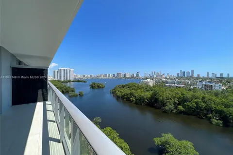 16385 Biscayne Blvd # 1119, North Miami Beach FL 33160