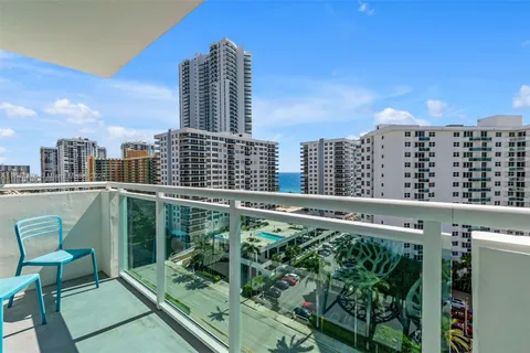 3000 S Ocean Dr # 1122, Hollywood FL 33019