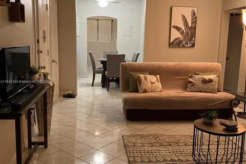 503 79th St # 7, Miami Beach FL 33141
