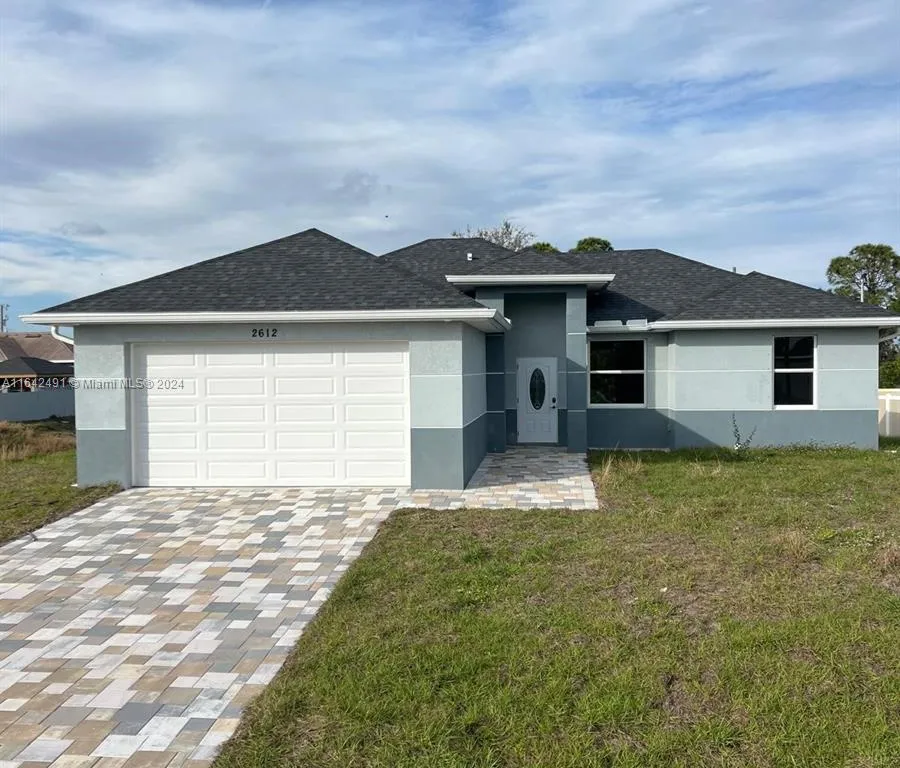 2927 SW 19TH ST SW, Lehigh Acres FL 33976