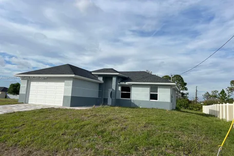 2927 SW 19TH ST SW, Lehigh Acres FL 33976